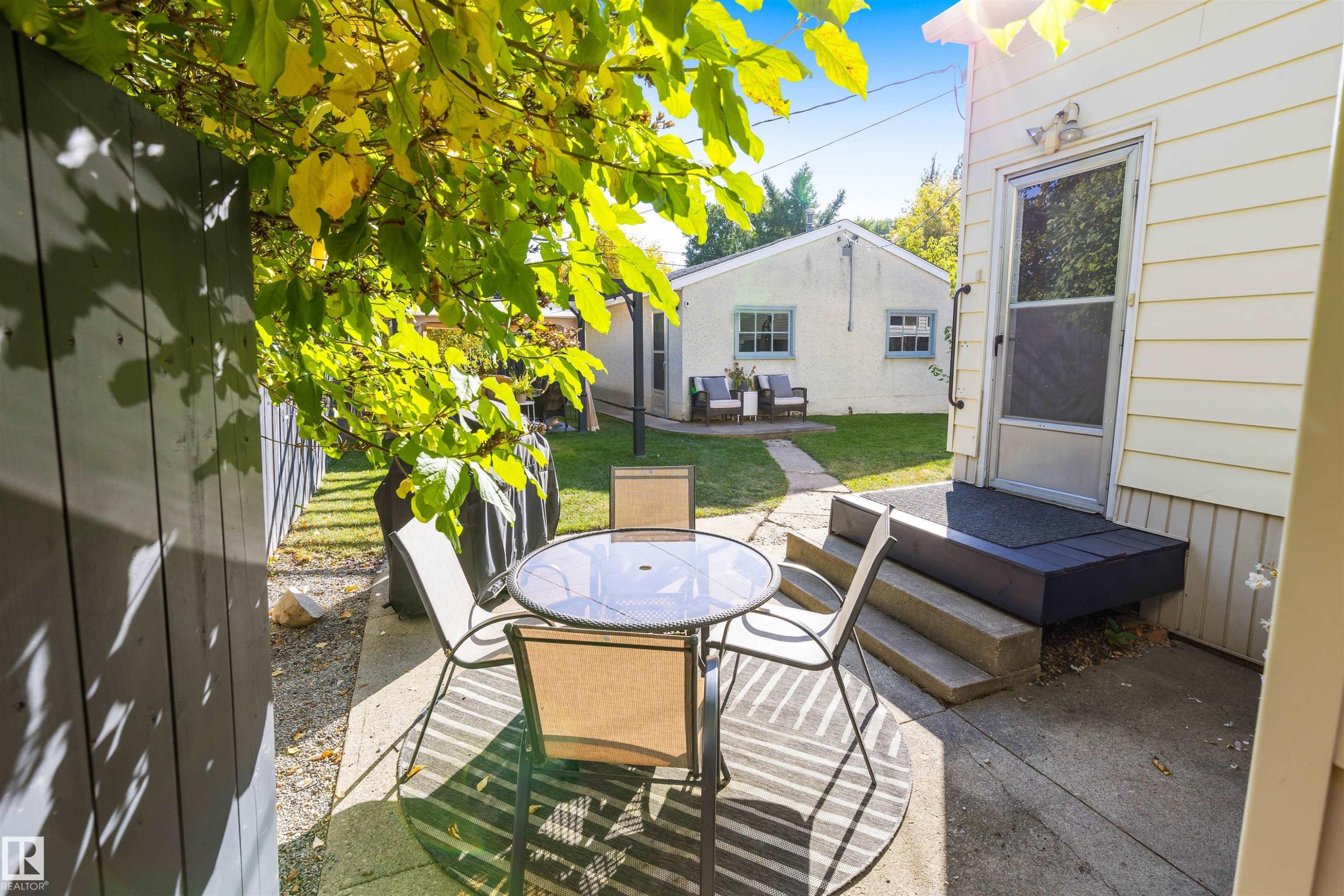 9715 71 Avenue Nw, Edmonton, AB