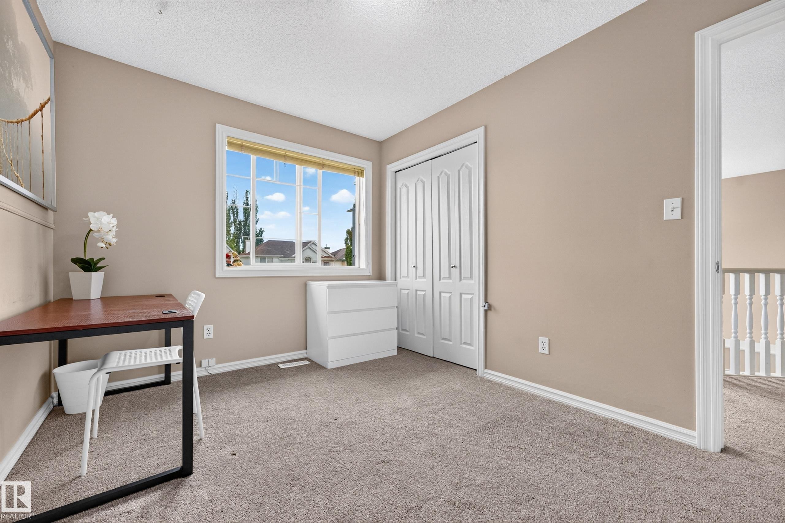 11813 11B Avenue Nw, Edmonton, AB