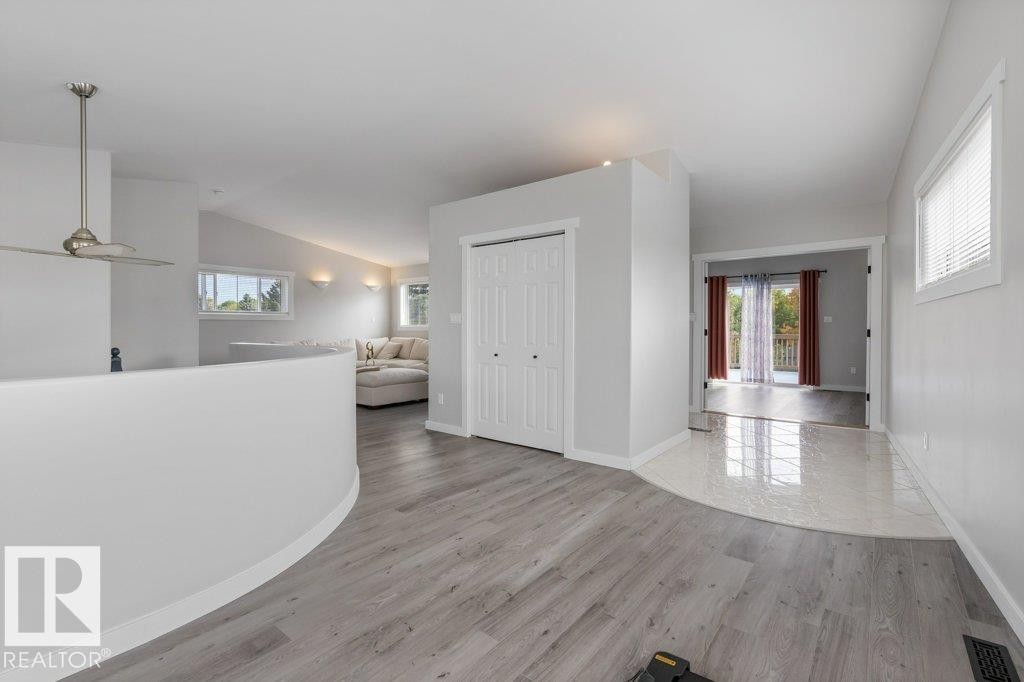 67 Arlington Drive, St. Albert, AB