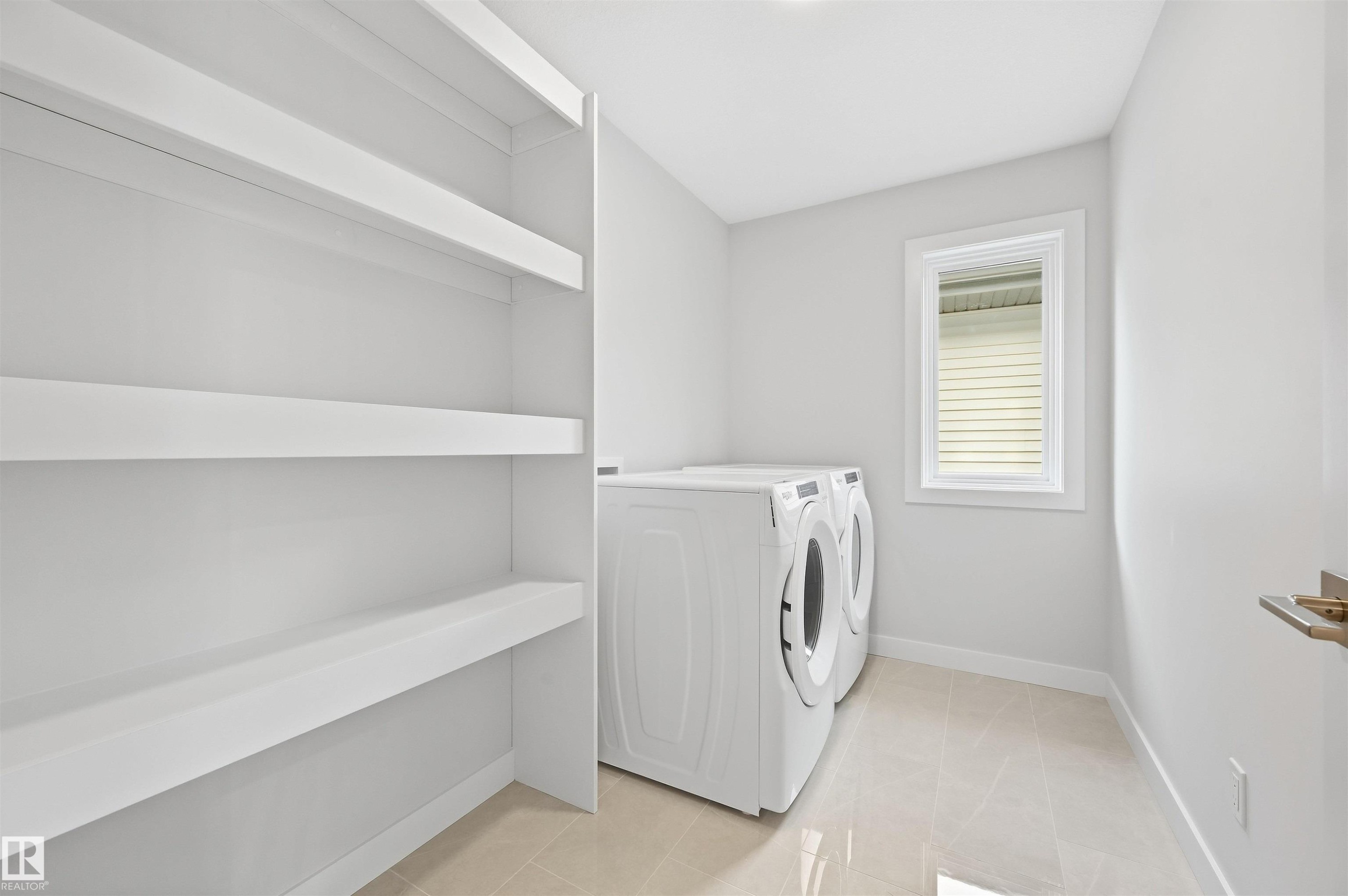 19004 20 Avenue Nw, Edmonton, AB