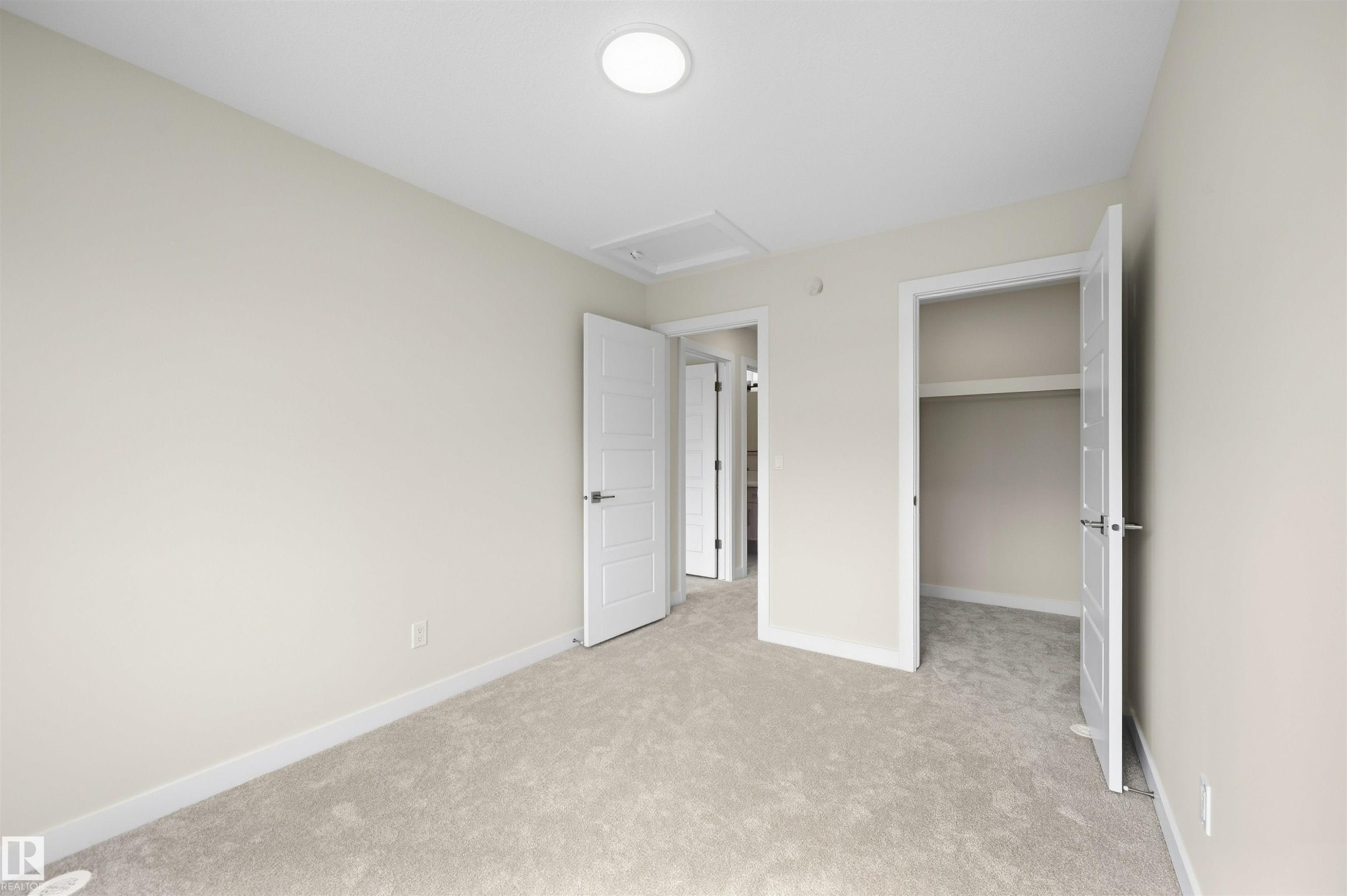19004 20 Avenue Nw, Edmonton, AB