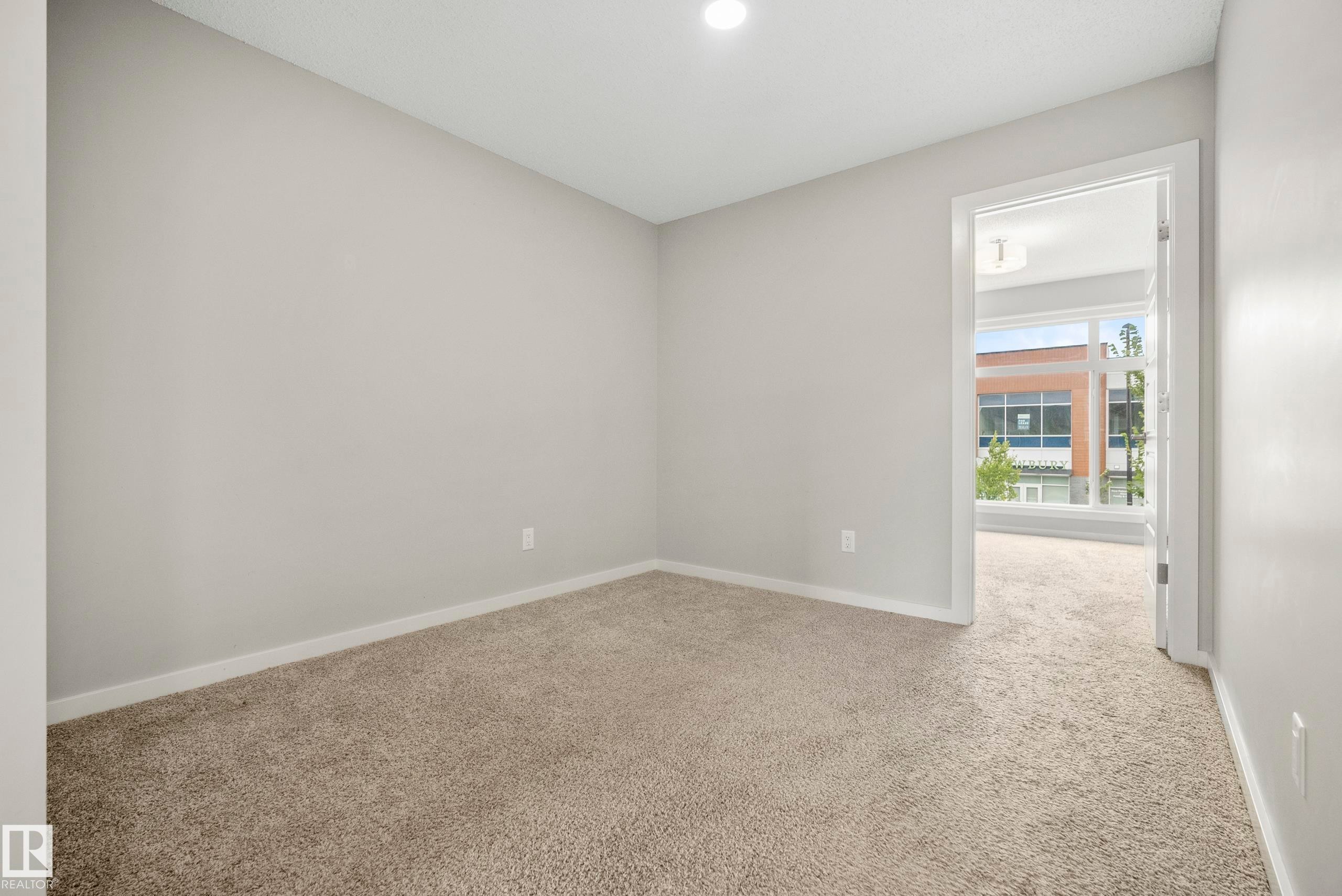 8322 Chappelle Way Sw, Edmonton, AB