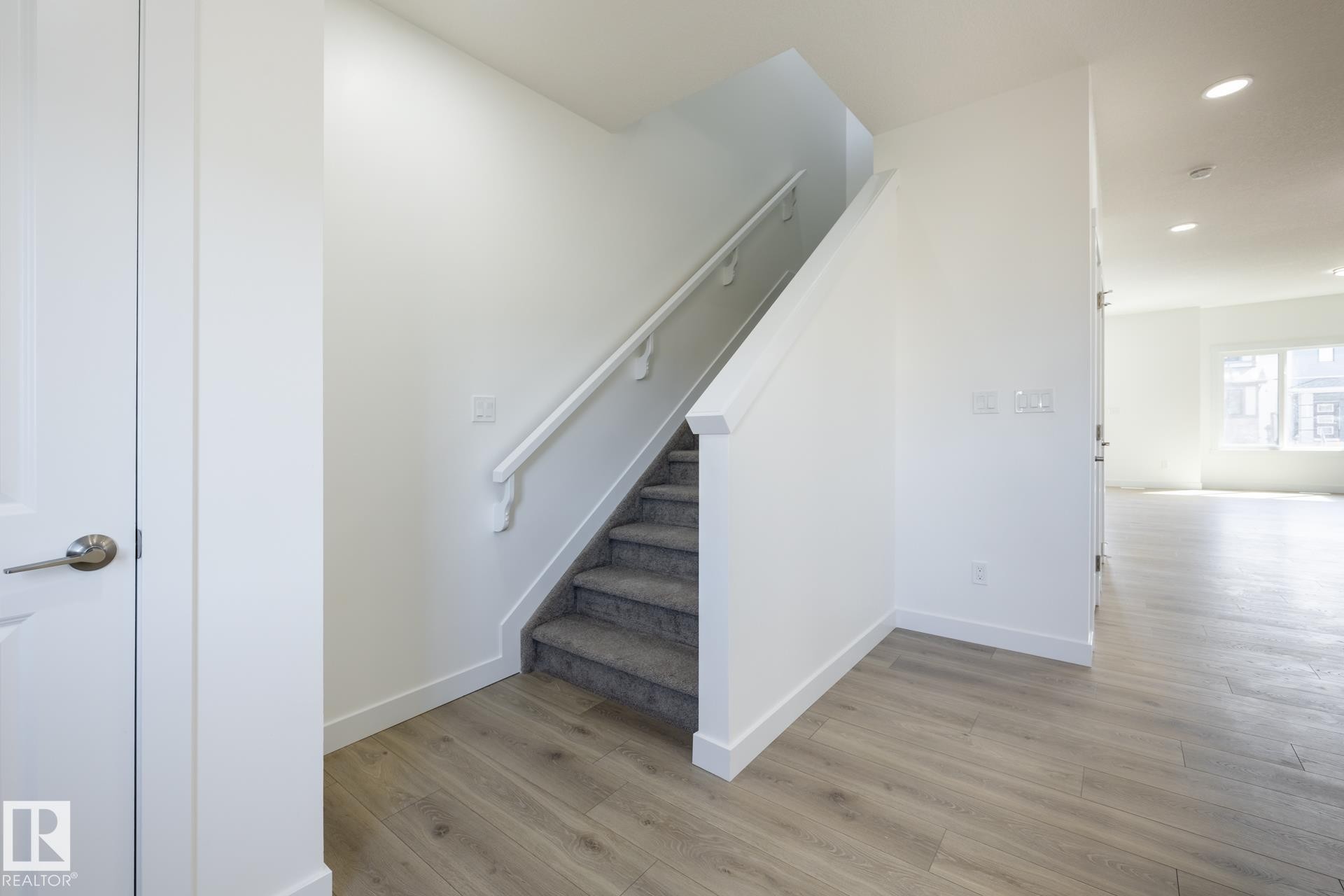 20830 15A Avenue Nw, Edmonton, AB