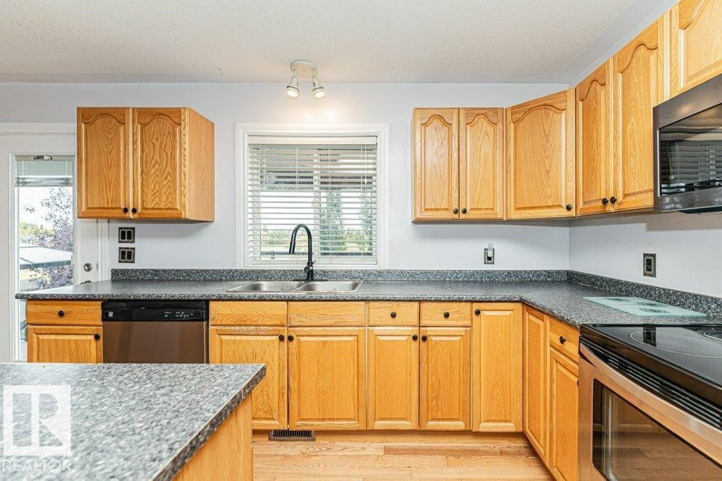 4809 54 Street, Bruderheim, AB