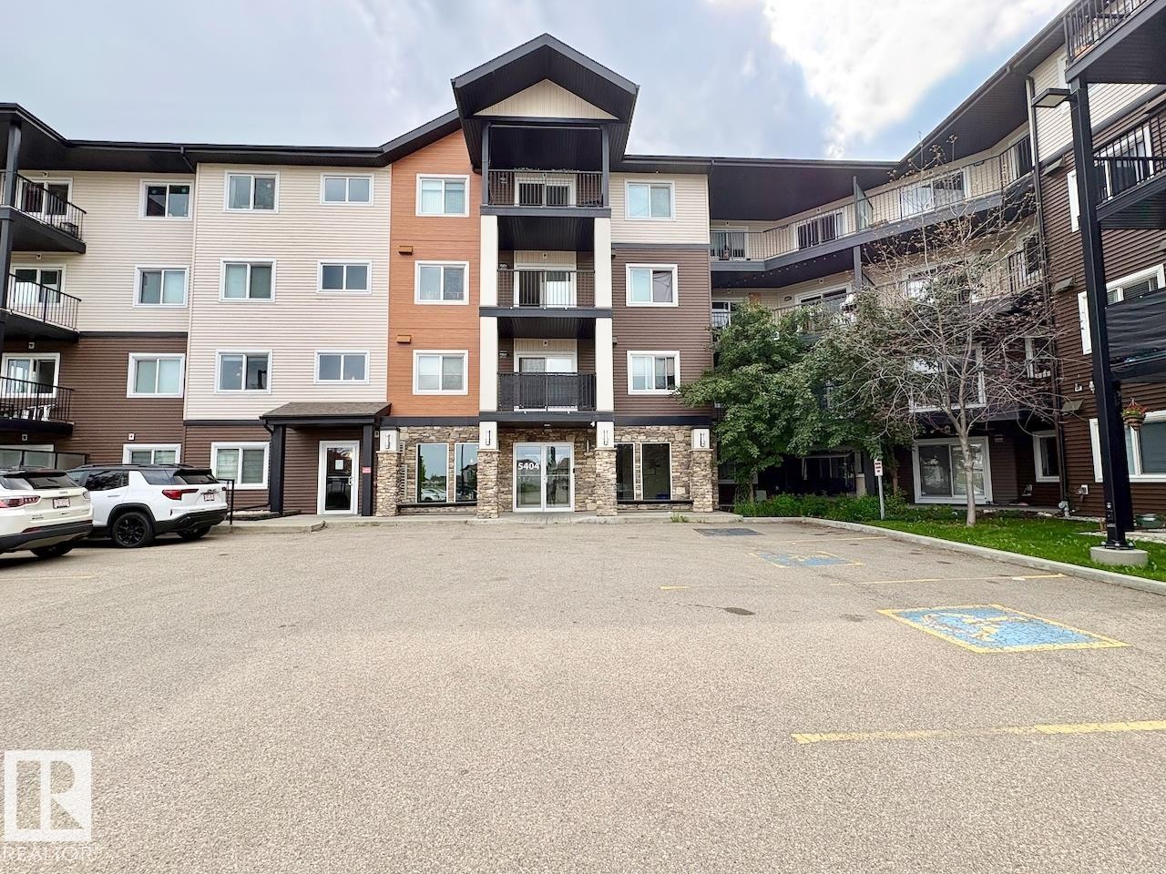 #417 5404 7 Av Sw, Edmonton, AB