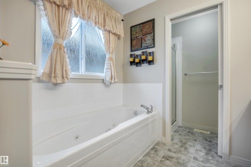 1764 Melrose Crescent Sw, Edmonton, AB 