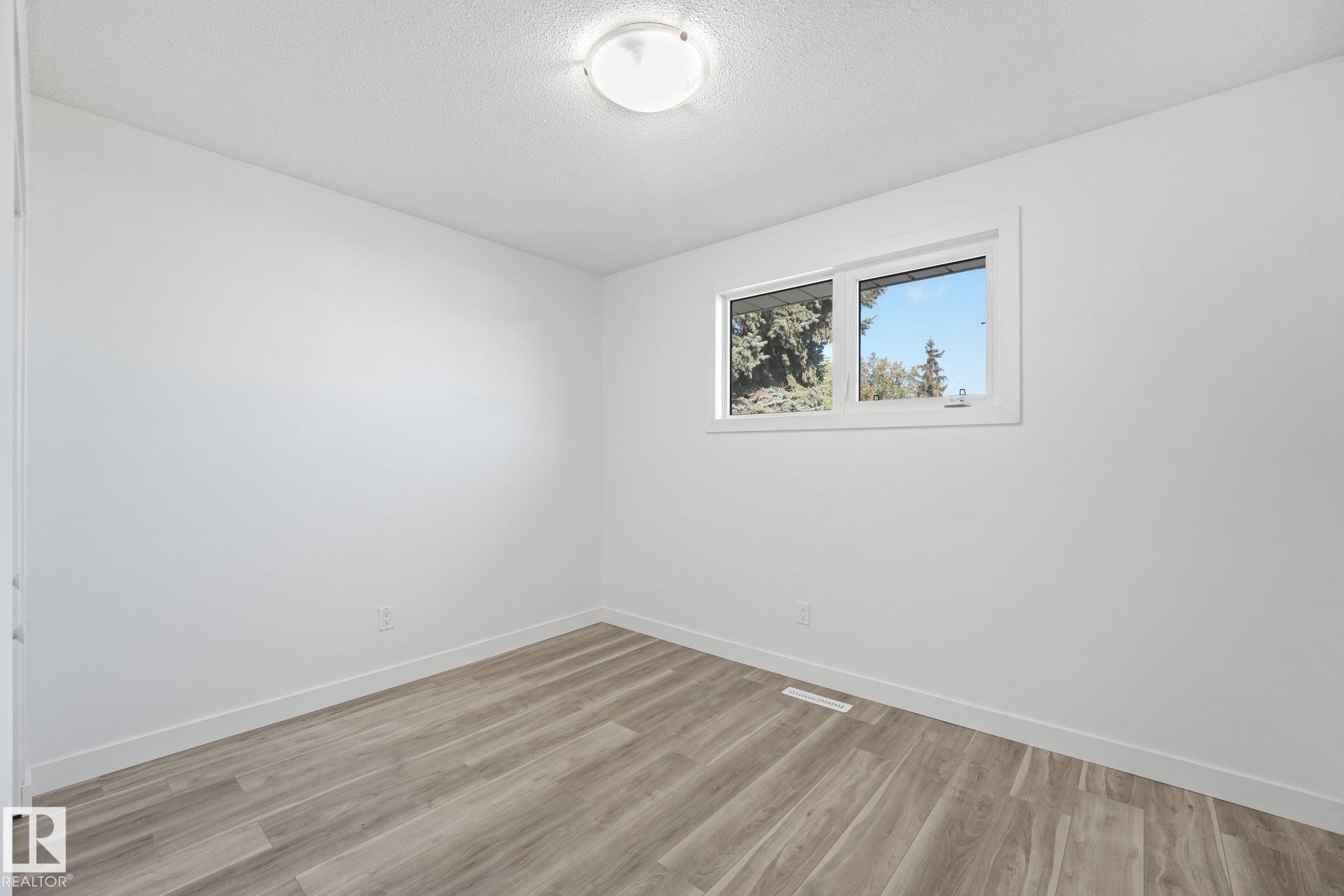 13524 62 Street Nw, Edmonton, AB