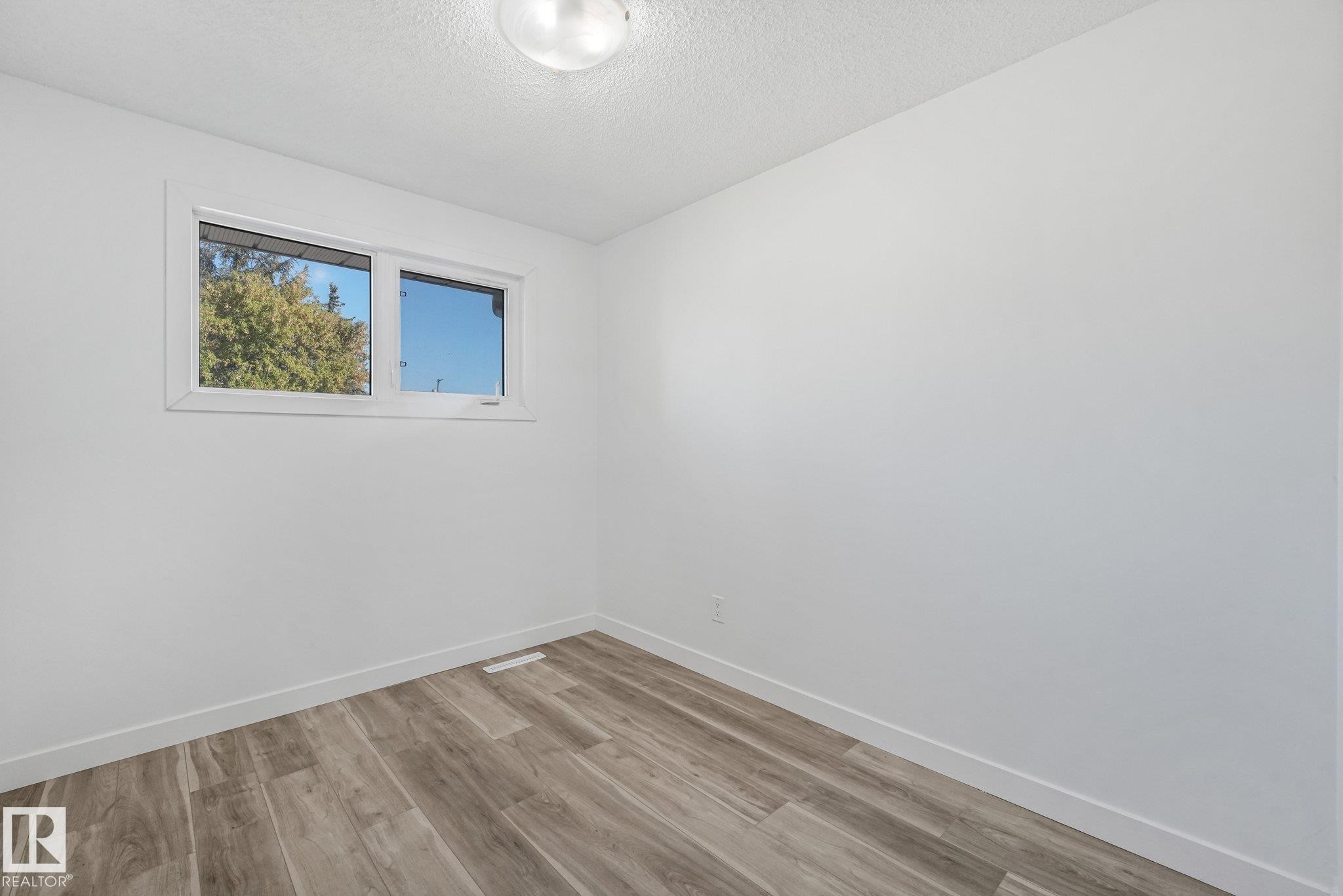 13524 62 Street Nw, Edmonton, AB