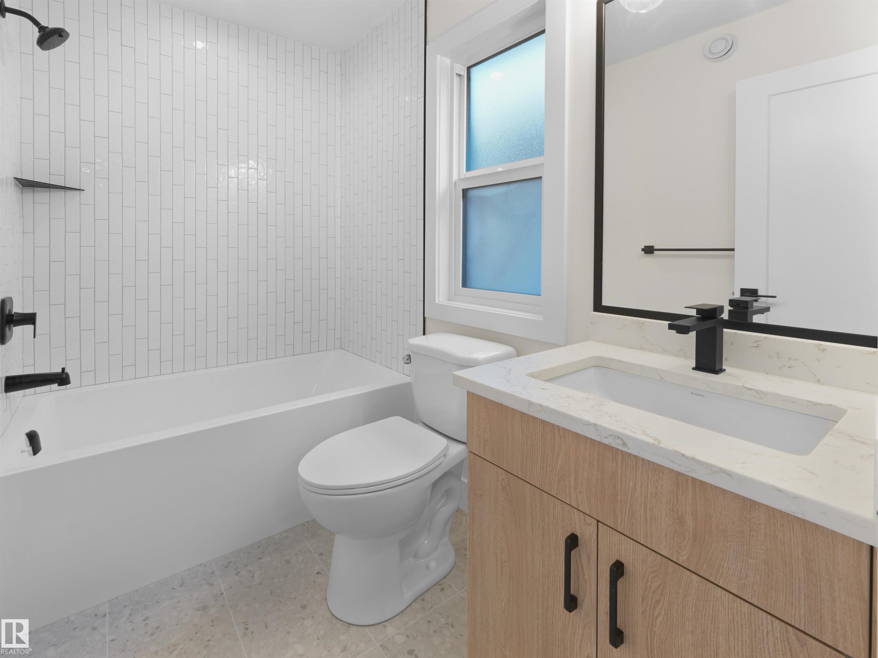 8136 77 Avenue Nw, Edmonton, AB
