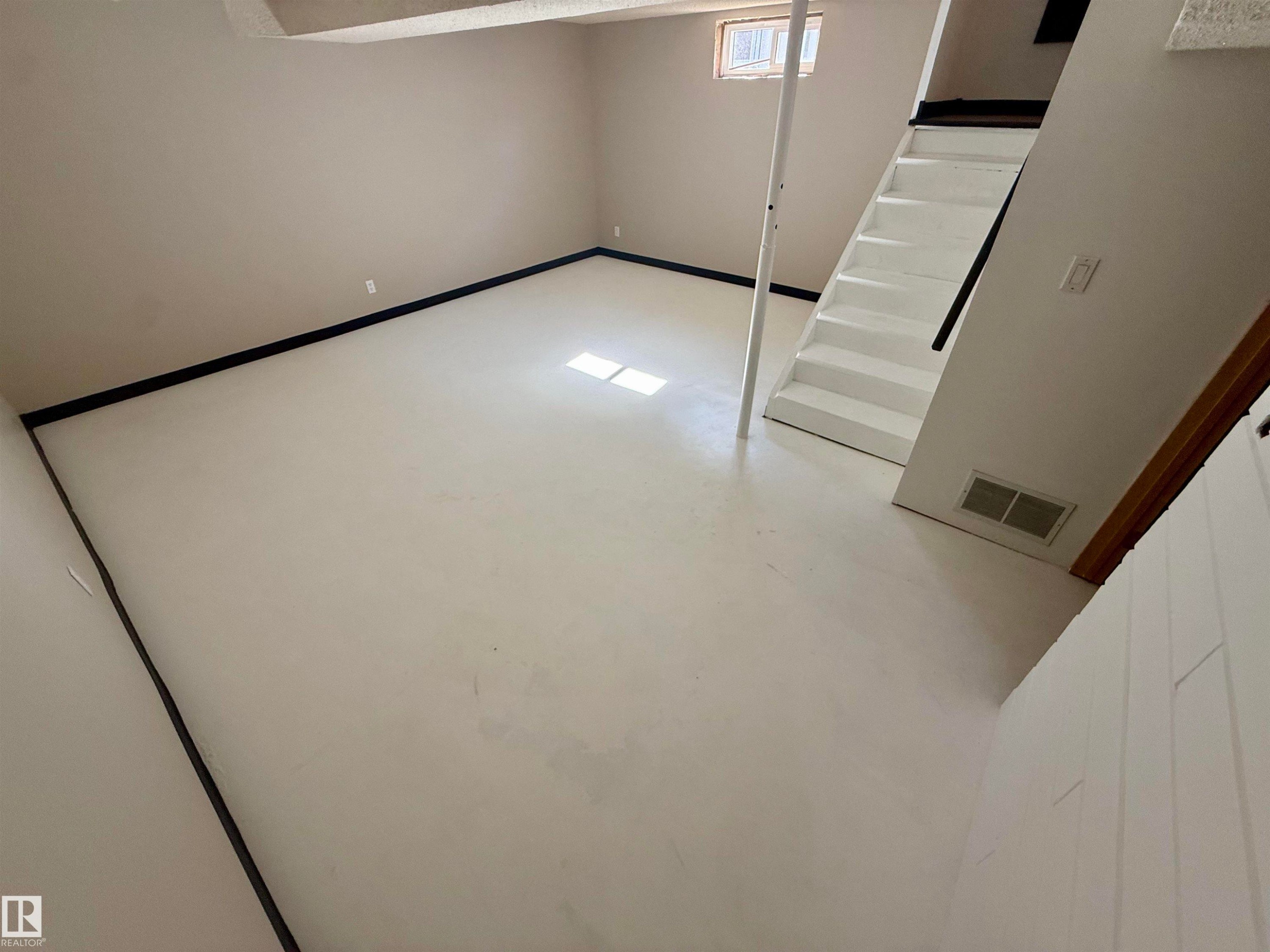 10654 Beaumaris Road Nw, Edmonton, AB