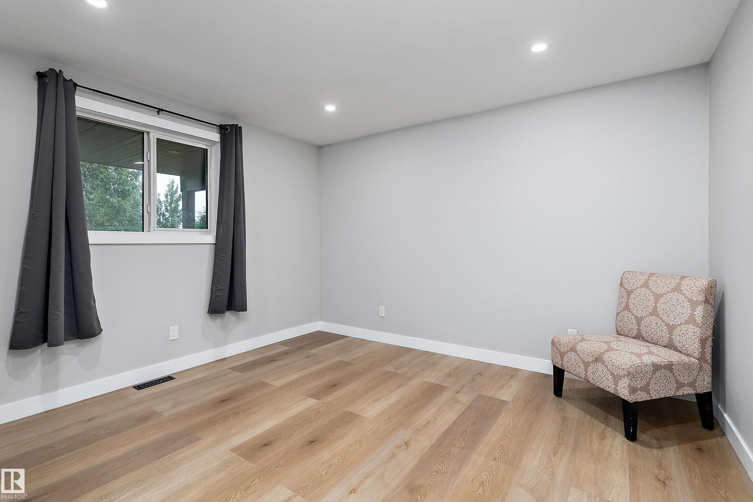 213 2Nd Avenue, Rural Wetaskiwin County, AB