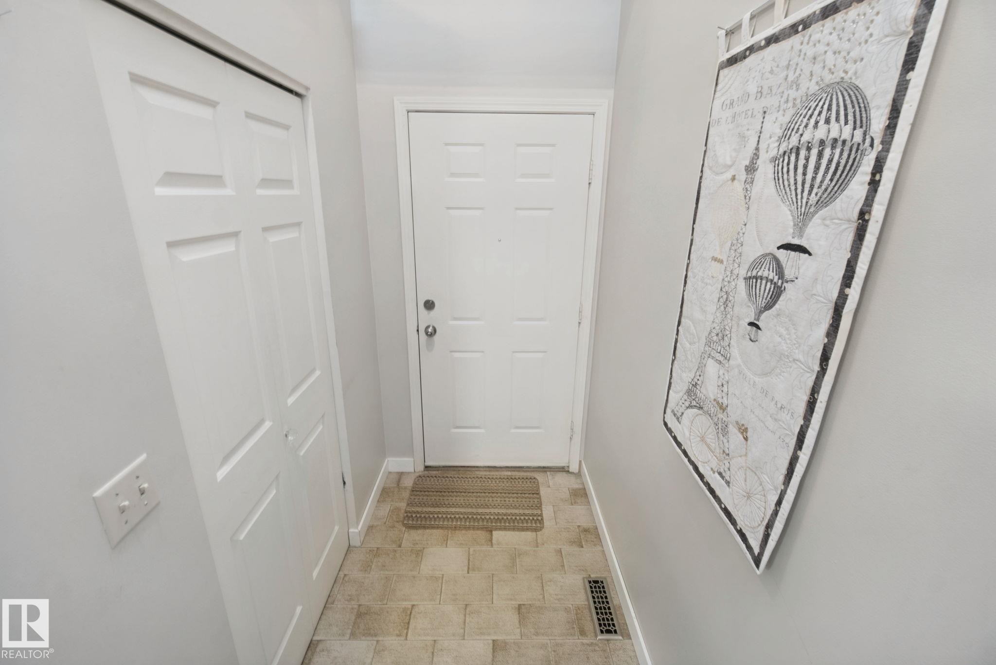14812 43 Avenue Nw, Edmonton, AB