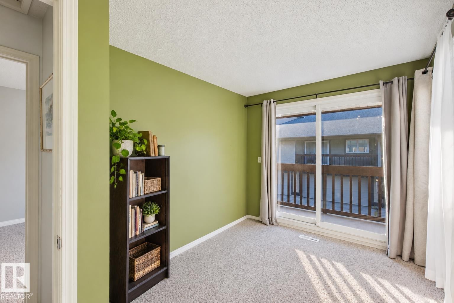 14812 43 Avenue Nw, Edmonton, AB