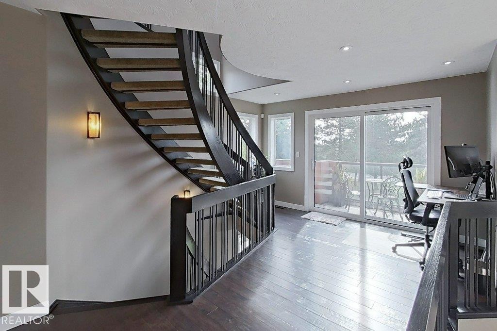 6520 111 Avenue Nw, Edmonton, AB