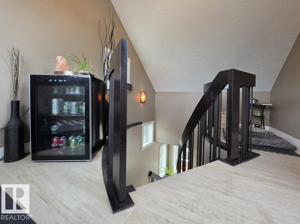 6520 111 Avenue Nw, Edmonton, AB