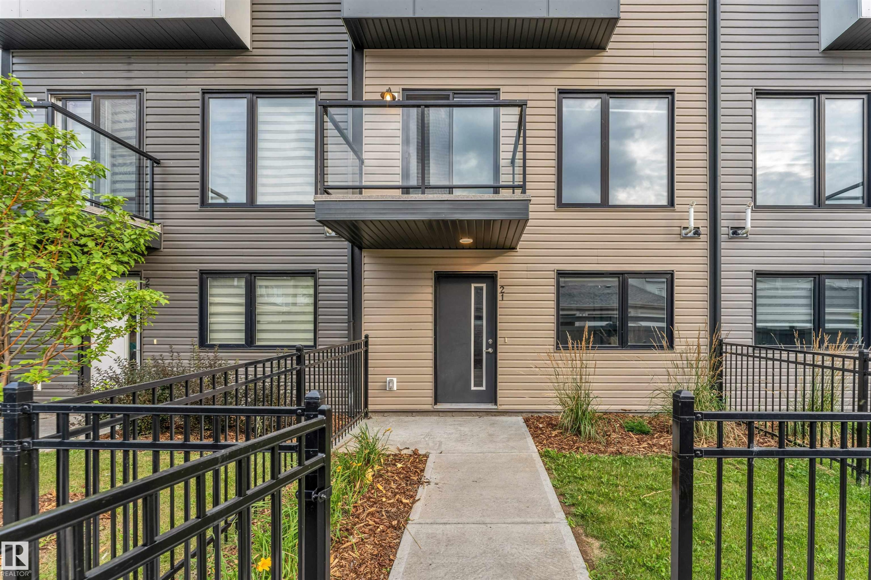 #21 11910 35 Av Sw, Edmonton, AB