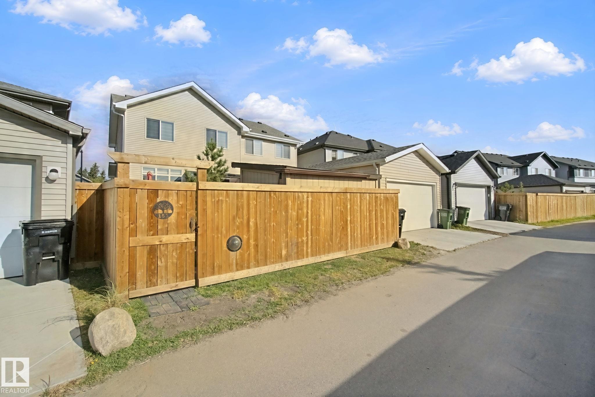 Additional content - 153 Cavanagh Common Sw, Edmonton, AB