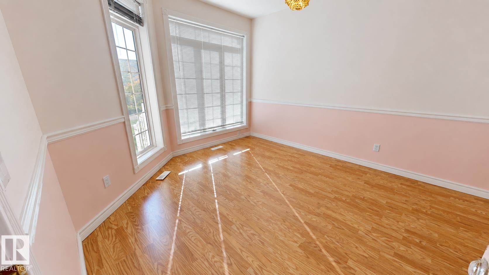#323 Ravine Villas, Leduc, AB
