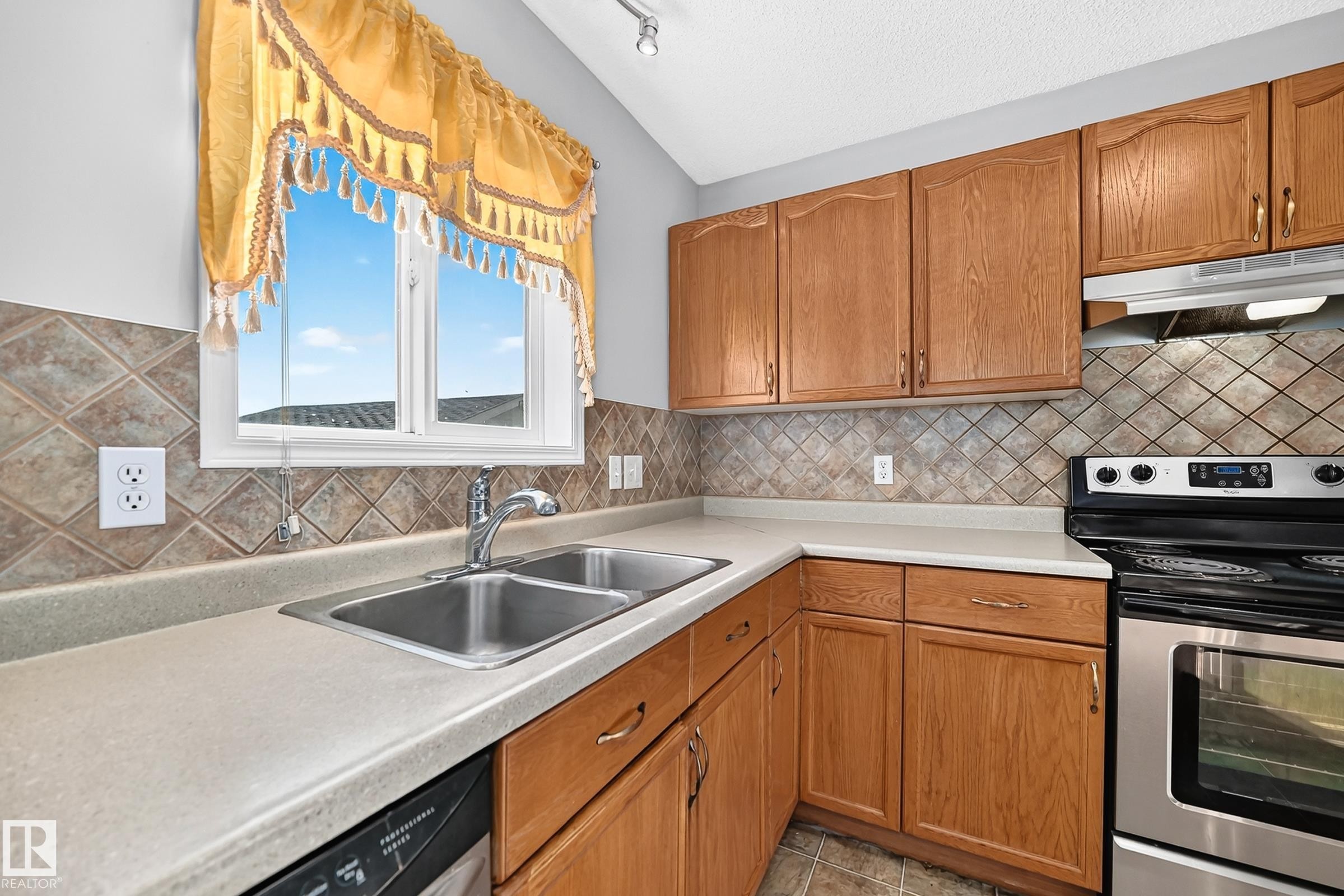 80 Birchmont Drive, Leduc, AB