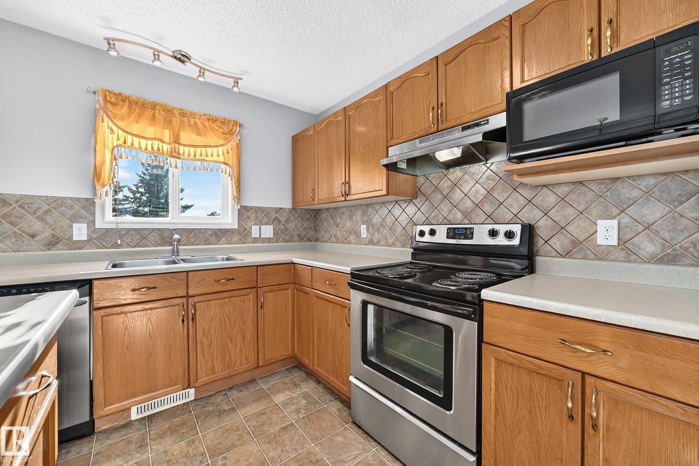80 Birchmont Drive, Leduc, AB