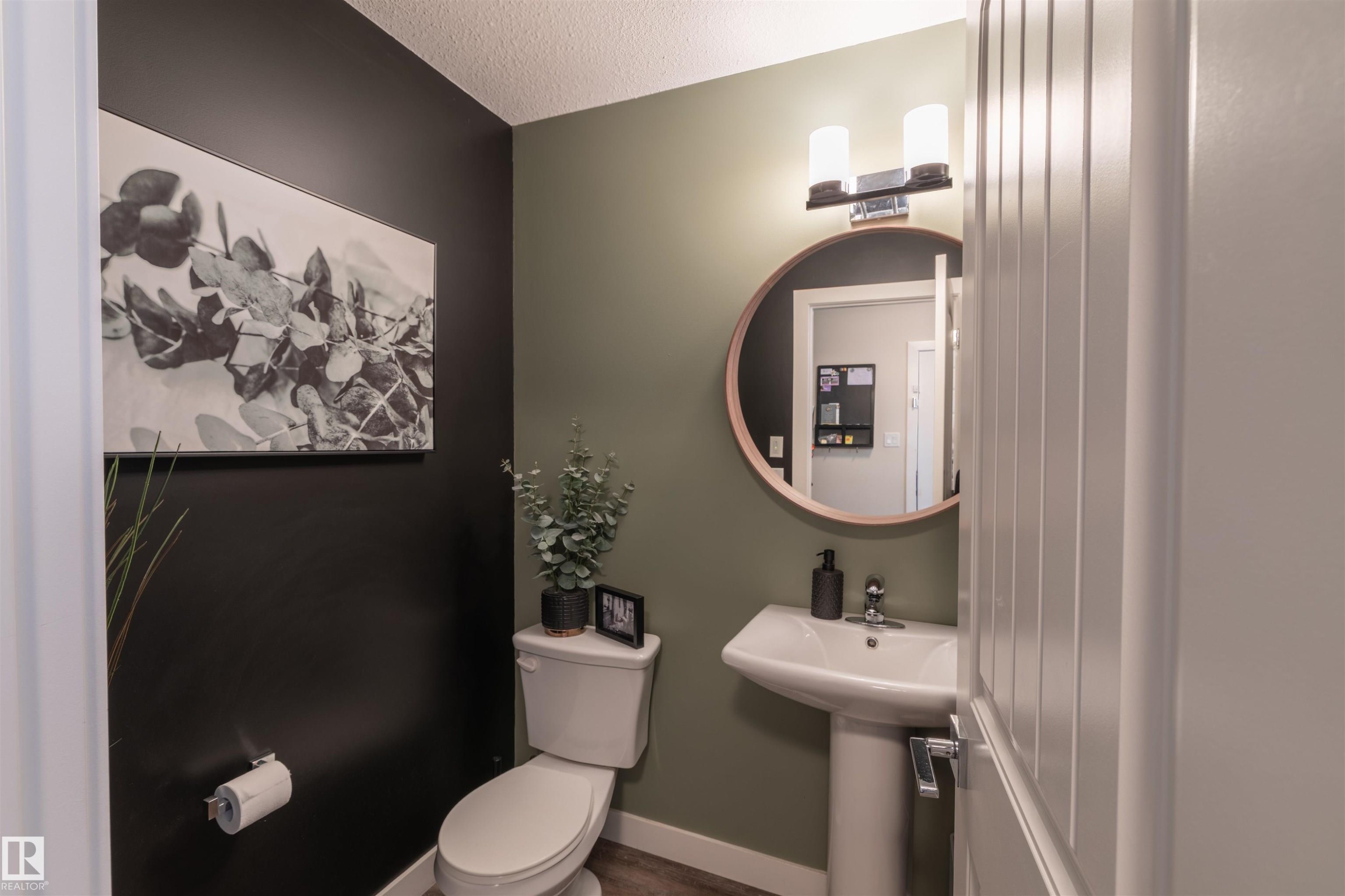 565 Chappelle Drive Sw, Edmonton, AB
