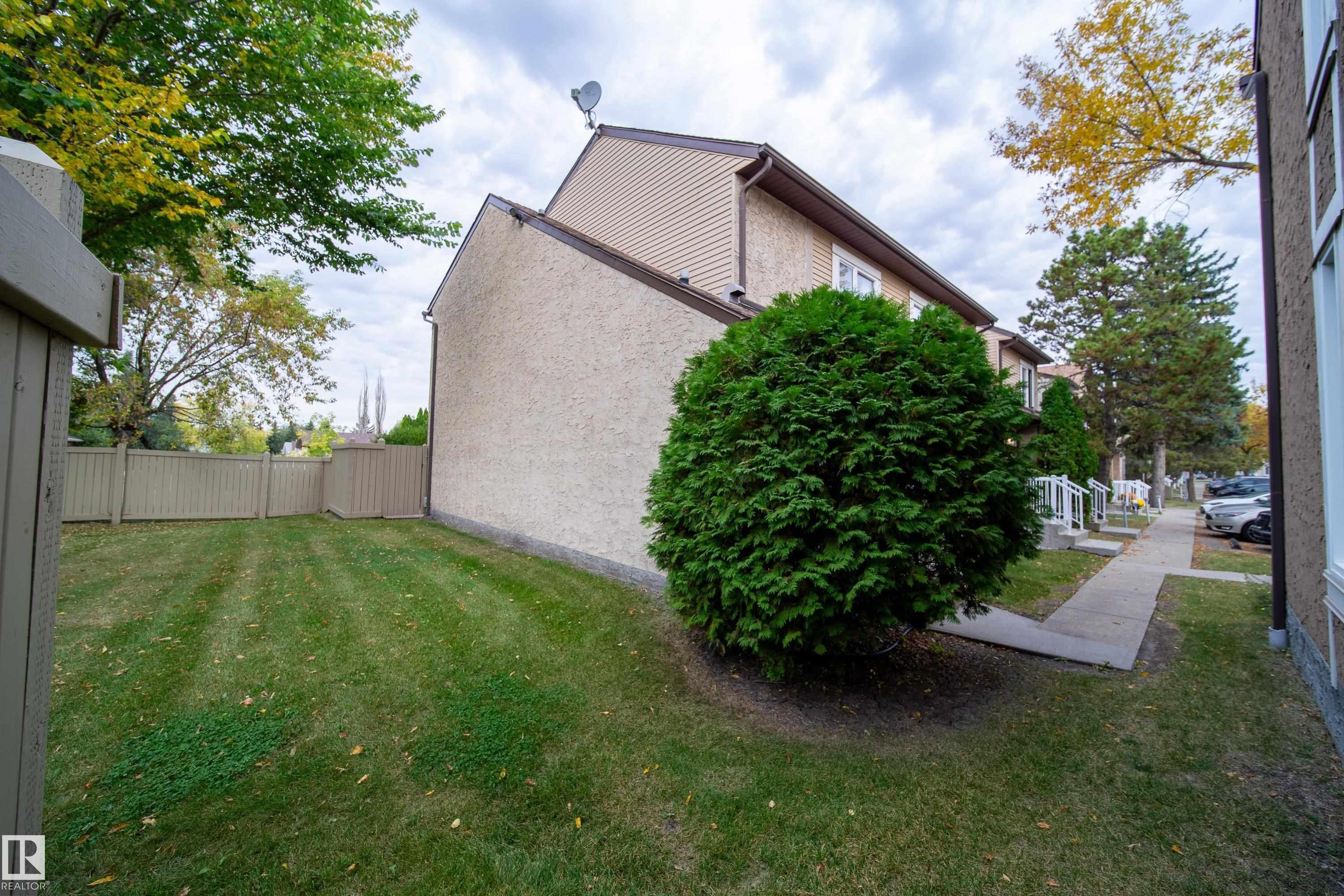 #5 11111 26 Av Nw, Edmonton, AB