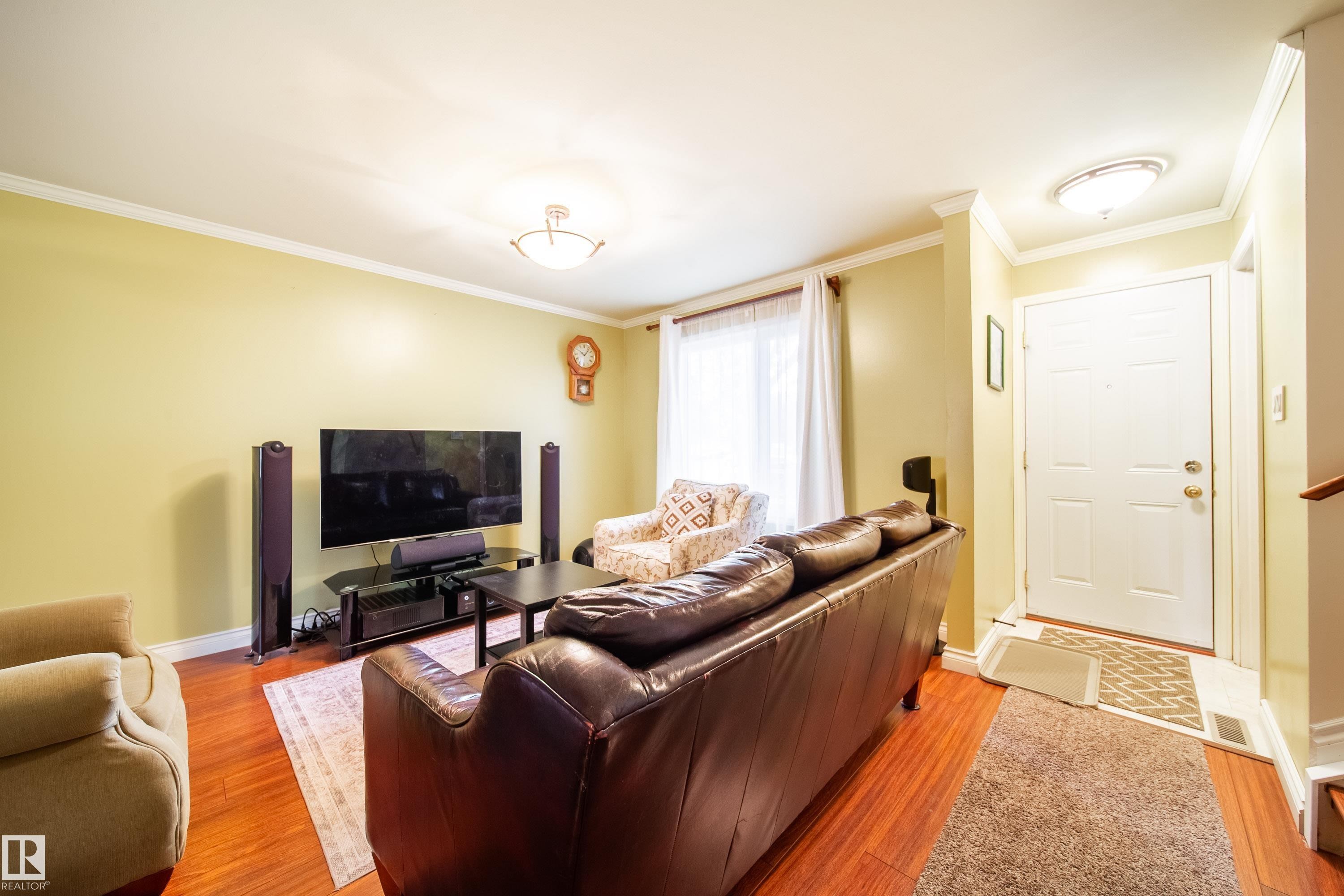 #5 11111 26 Av Nw, Edmonton, AB