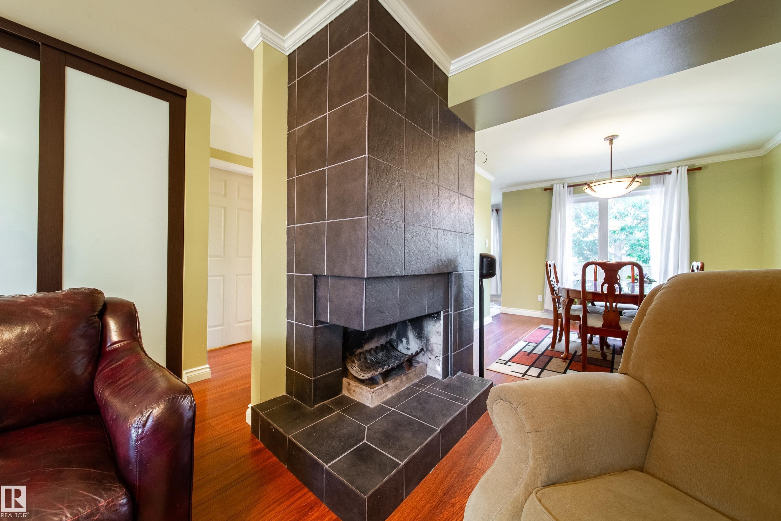 #5 11111 26 Av Nw, Edmonton, AB