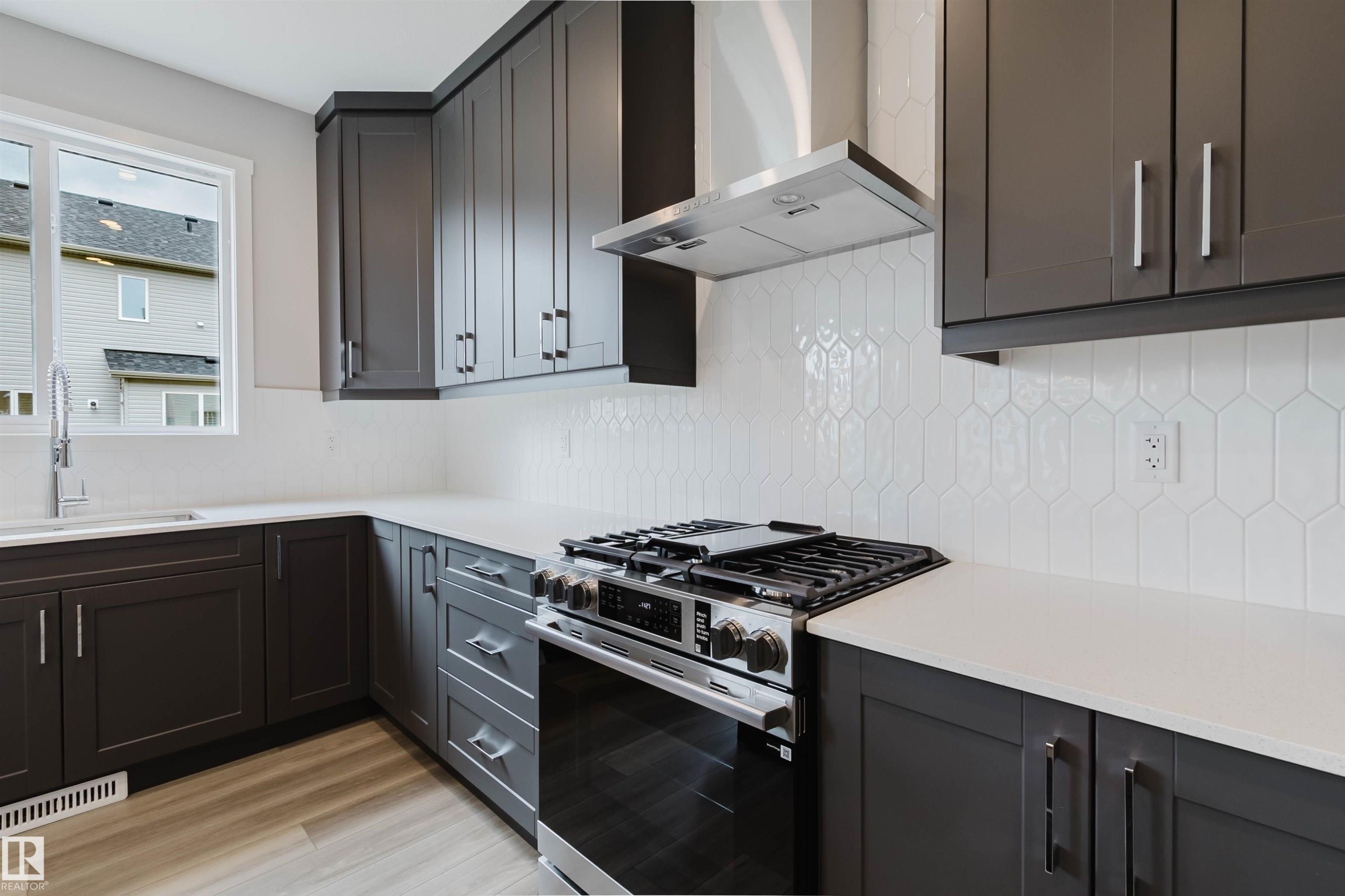 1523 206 Street Nw, Edmonton, AB