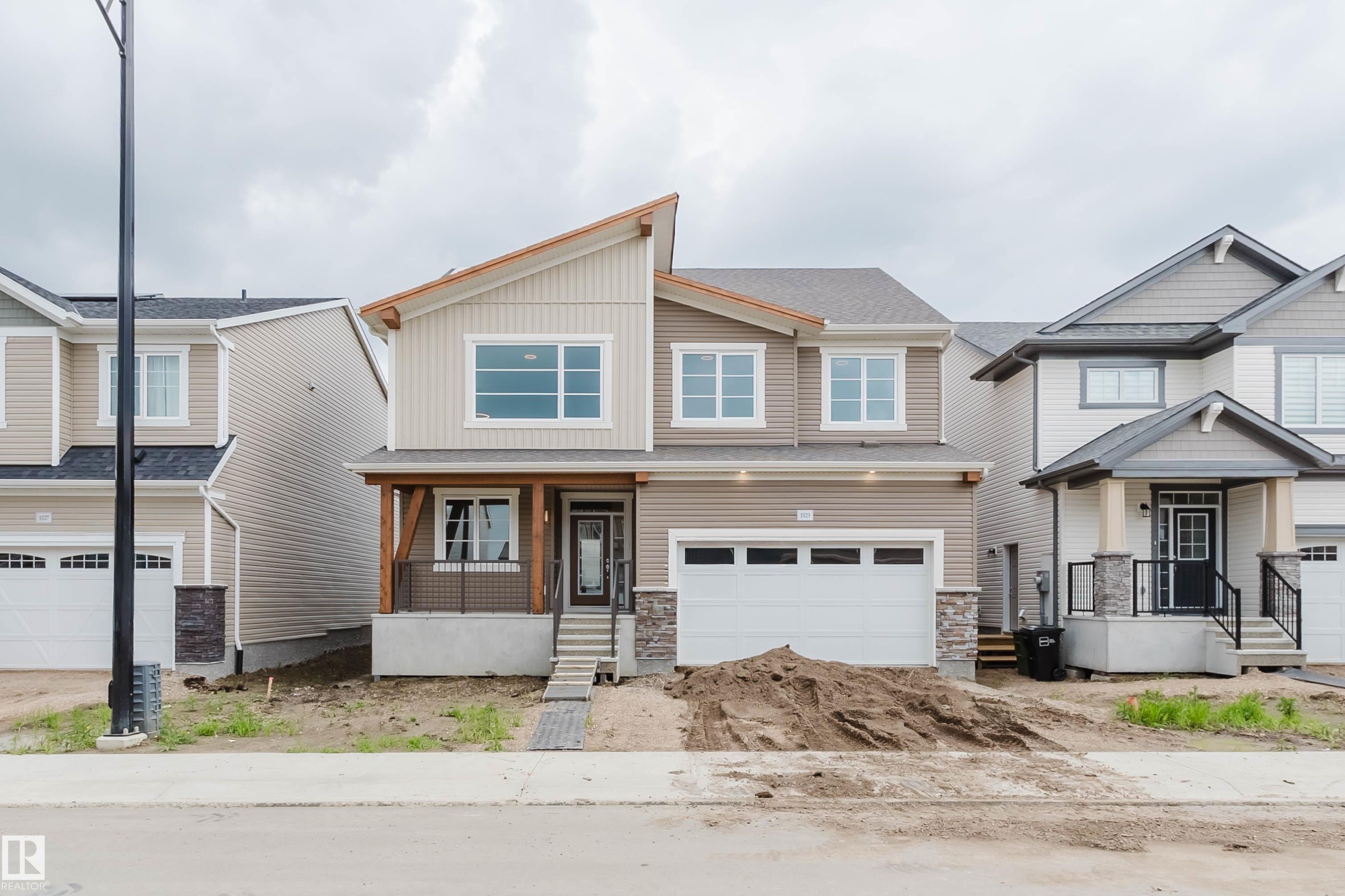 1523 206 Street Nw, Edmonton, AB