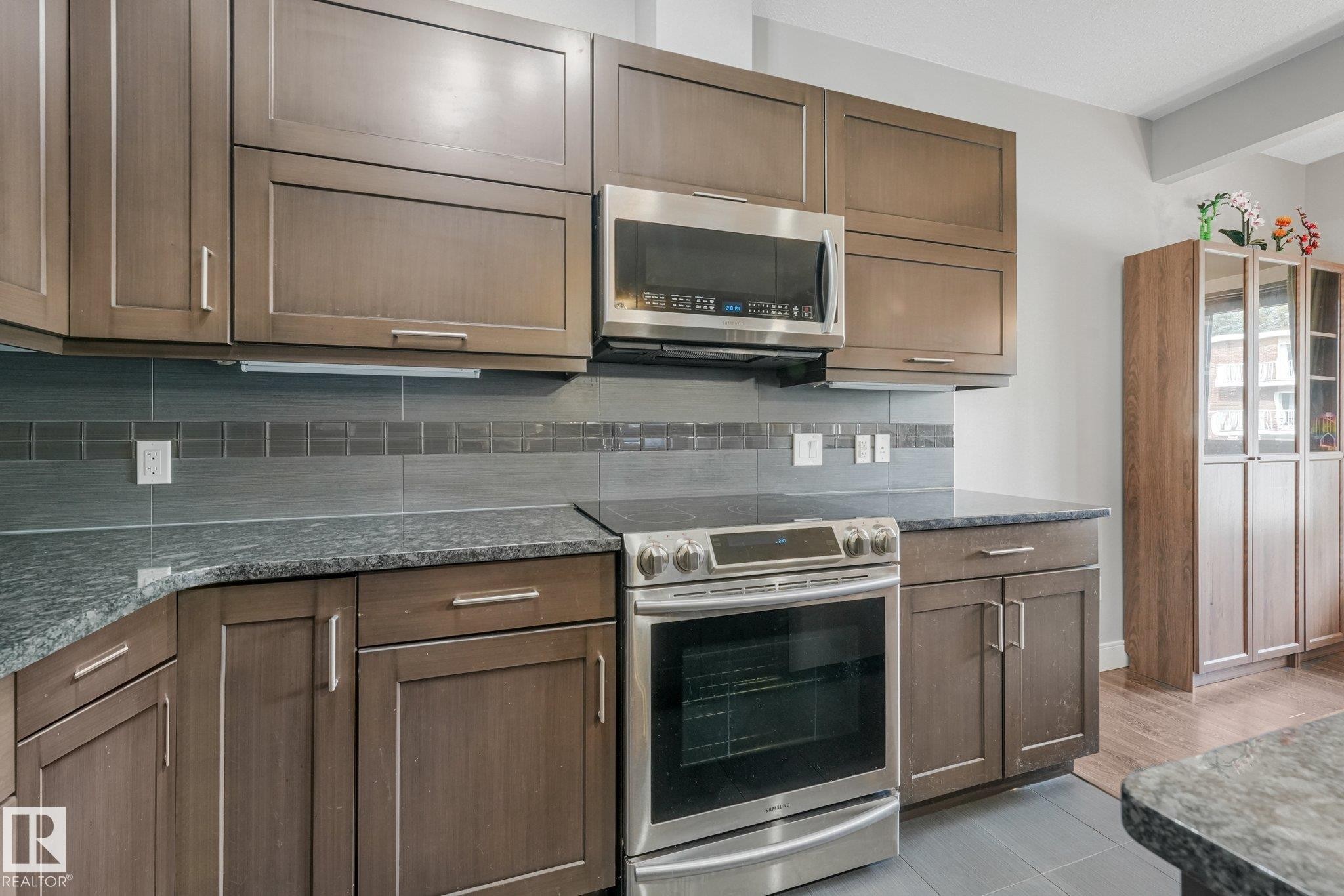 13103 132 Avenue Nw, Edmonton, AB
