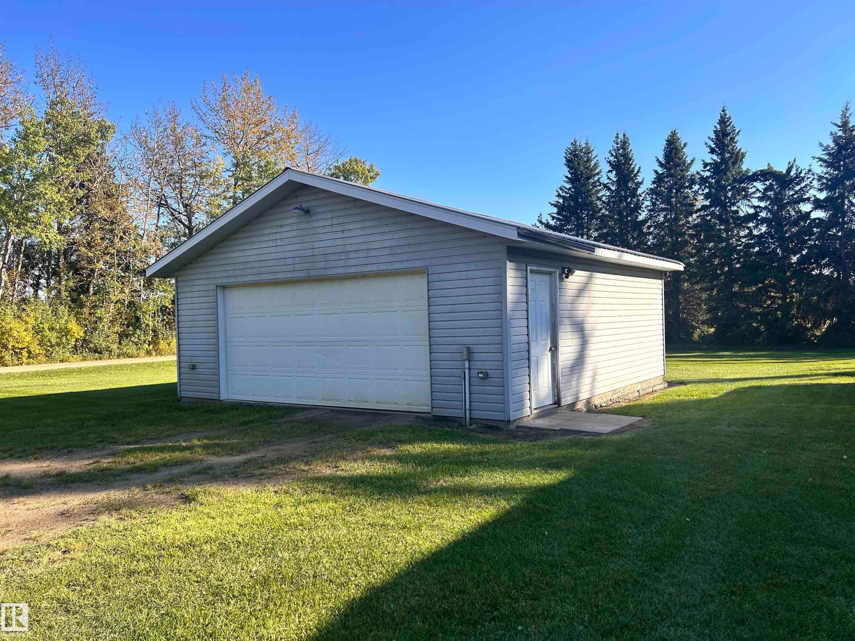 242082A Twp Rd 631, Rural Athabasca County, AB