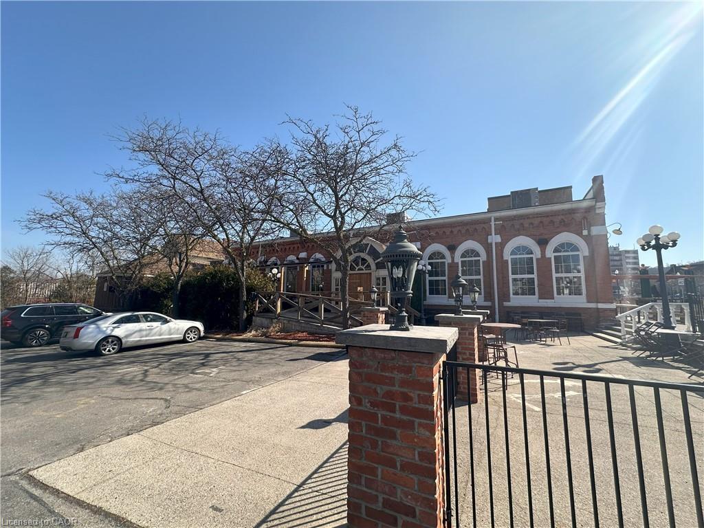 25 Jones Street, Hamilton, ON