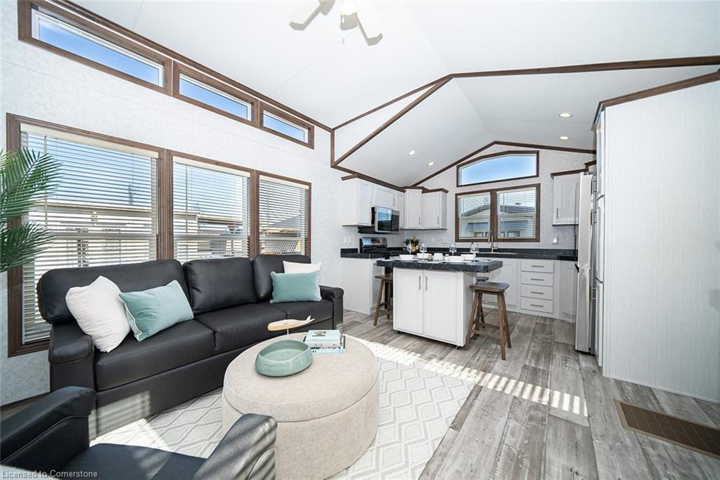 20-92 Clubhouse Road, Turkey Point, ON