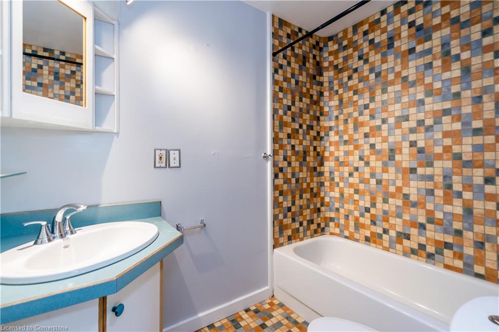 3 Rankin Lake Road, Seguin, ON - Indoor Photo Showing Bathroom