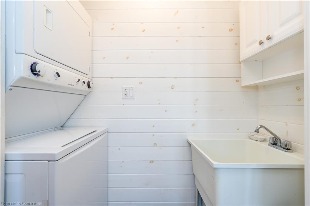 3 Rankin Lake Road, Seguin, ON - Indoor Photo Showing Laundry Room