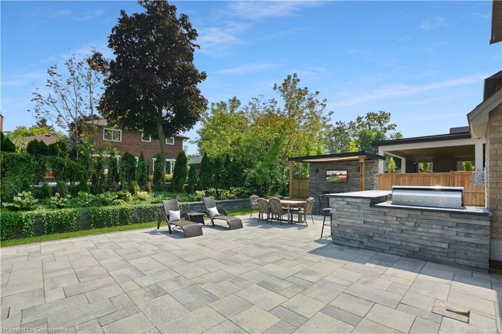 18 Legacy Lane, Hamilton, ON - Outdoor