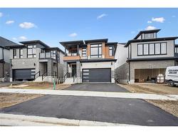 714 Autumn Willow Drive Waterloo, ON N2V 0E3