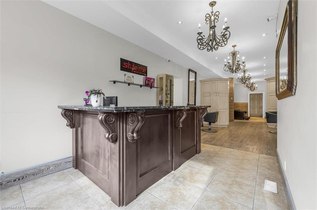 1261 Main Street E, Hamilton, ON