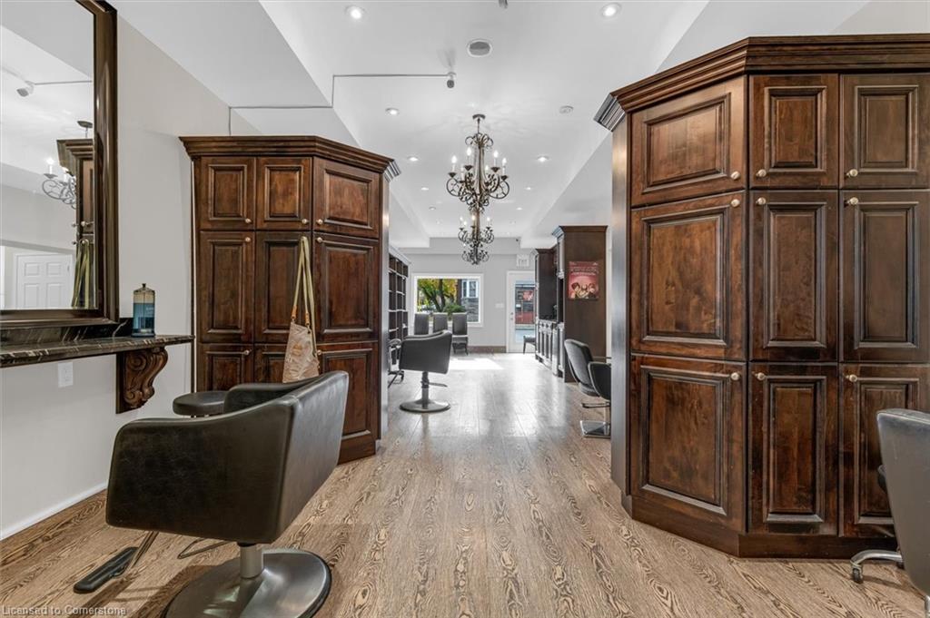 1261 Main Street E, Hamilton, ON