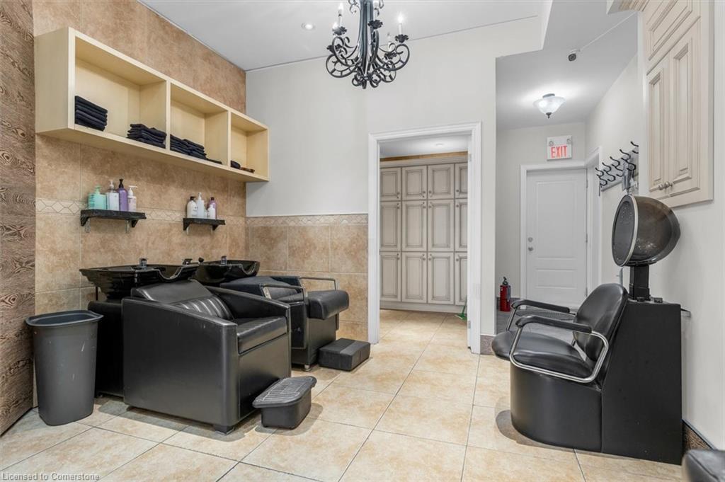 1261 Main Street E, Hamilton, ON