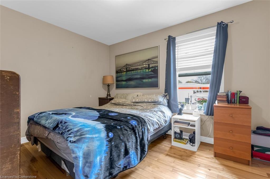 1261 Main Street E, Hamilton, ON