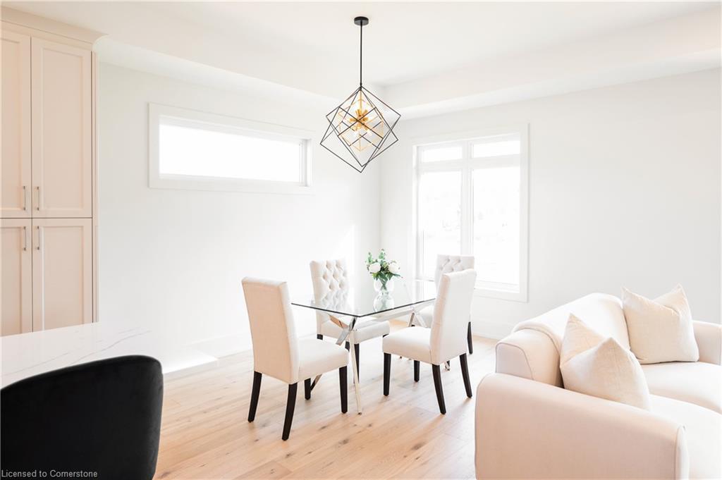 19 Oakley Drive, Niagara-On-The-Lake, ON - Indoor Photo Showing Dining Room