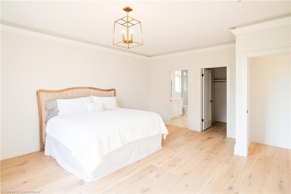 19 Oakley Drive, Niagara-On-The-Lake, ON - Indoor Photo Showing Bedroom