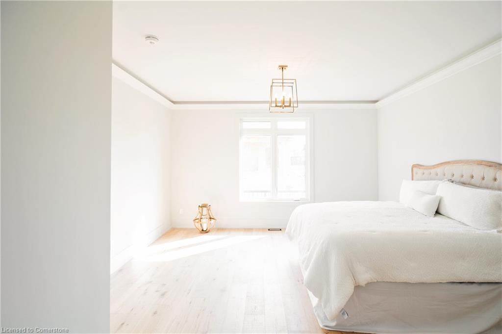 19 Oakley Drive, Niagara-On-The-Lake, ON - Indoor Photo Showing Bedroom