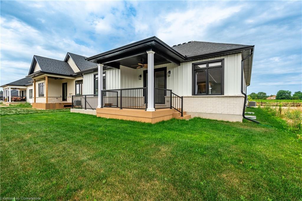 19 Oakley Drive, Niagara-On-The-Lake, ON - Outdoor With Deck Patio Veranda