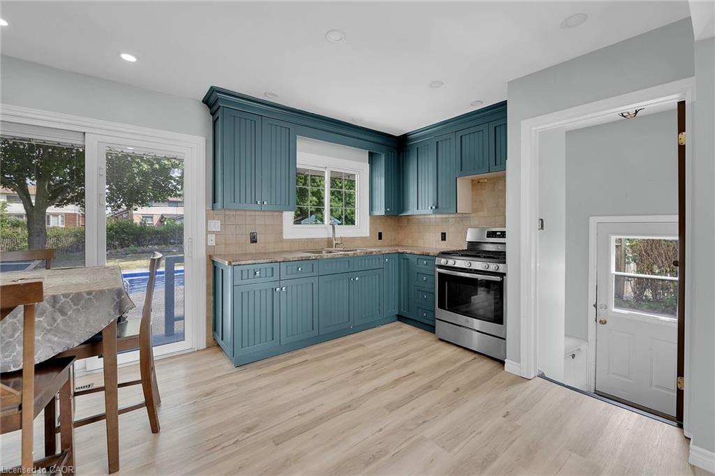46 Oriole Crescent, Grimsby, ON - Indoor Photo Showing Kitchen