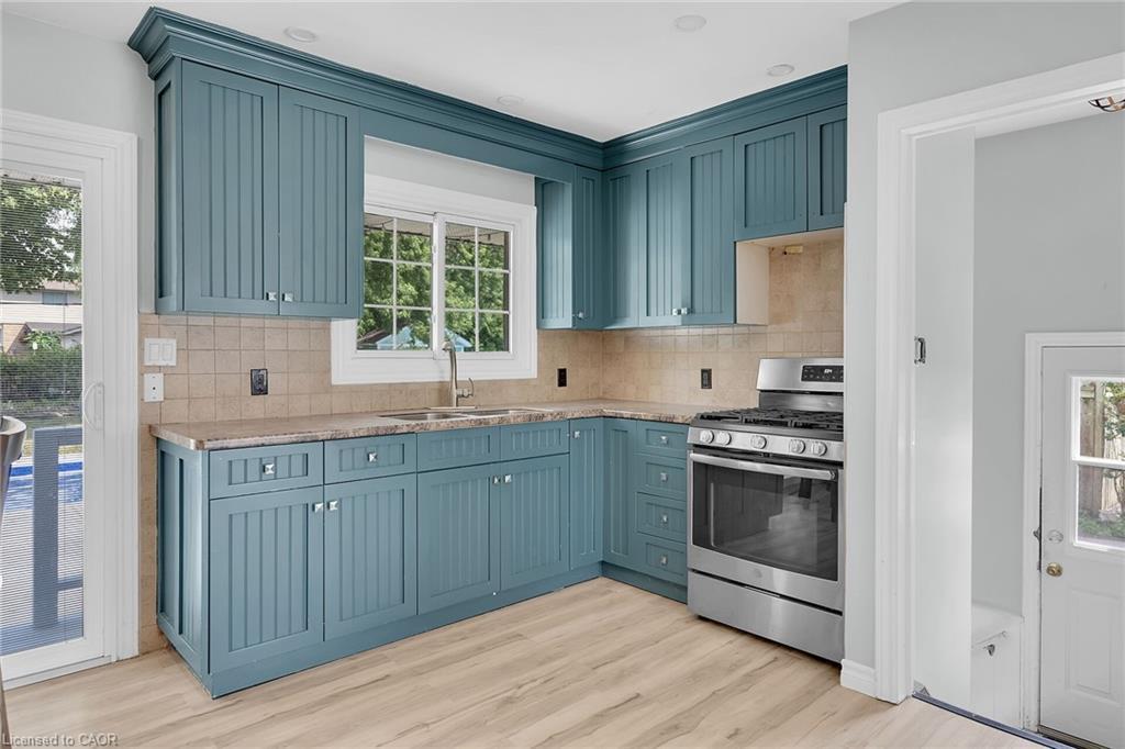 46 Oriole Crescent, Grimsby, ON - Indoor Photo Showing Kitchen