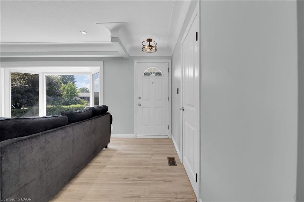 46 Oriole Crescent, Grimsby, ON - Indoor