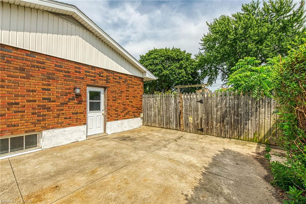 46 Oriole Crescent, Grimsby, ON - Outdoor